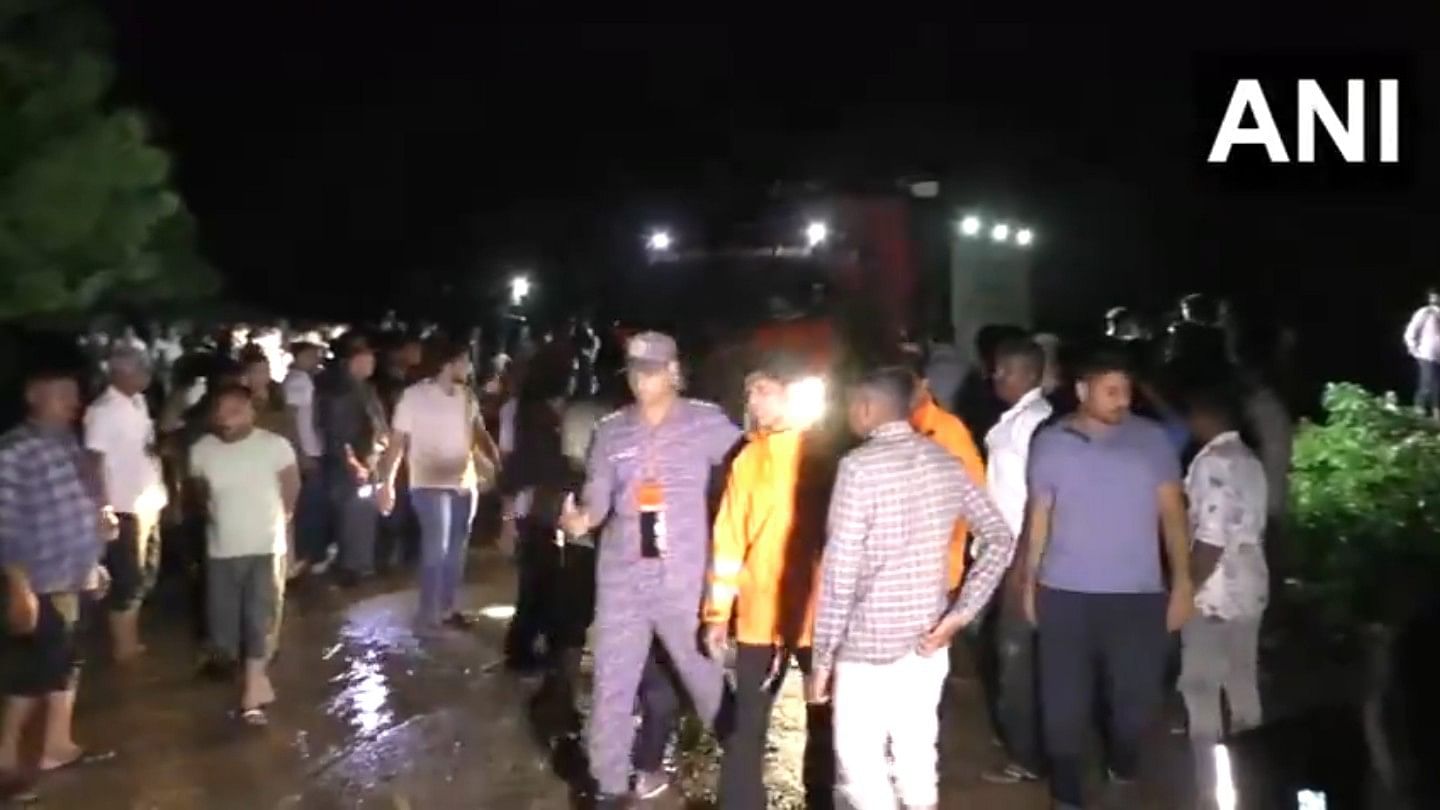 <div class="paragraphs"><p>Screengrab from the video of rescue operation.</p></div>